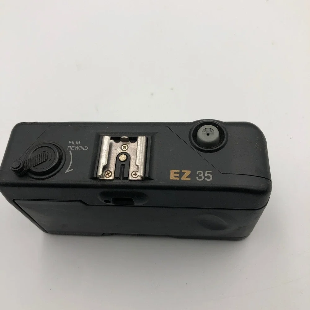 Vintage VIVITAR EZ35 35mm Focus Free Film Point And Shoot‎ Film Camera UNTESTED